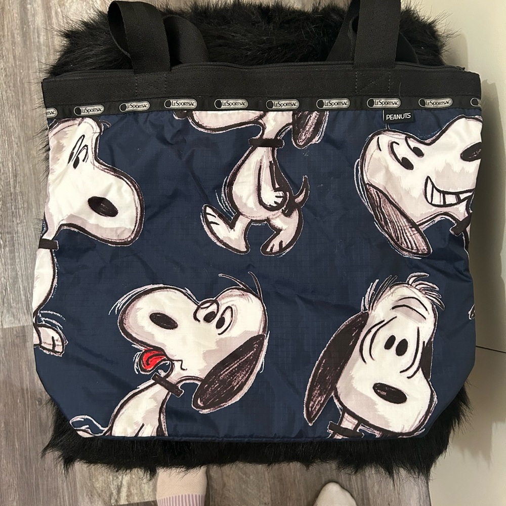 Rare Snoopy Lesportsac Tote Bag - Excellent condition!